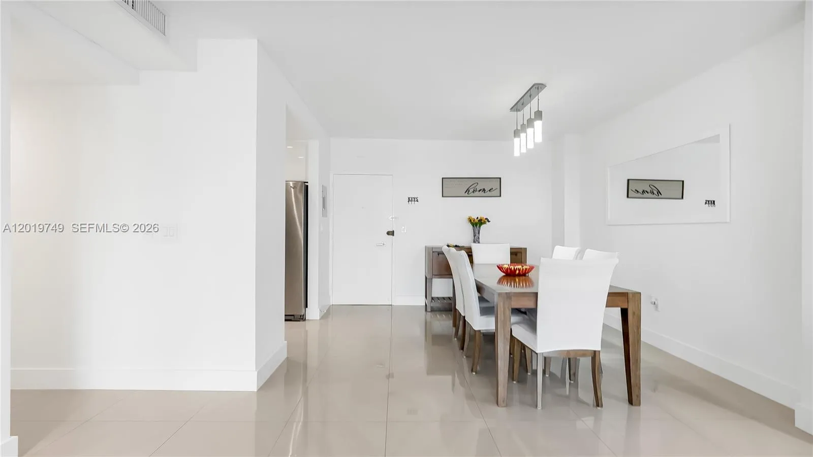 300 Bayview Dr # 307, Sunny Isles Beach FL 33160