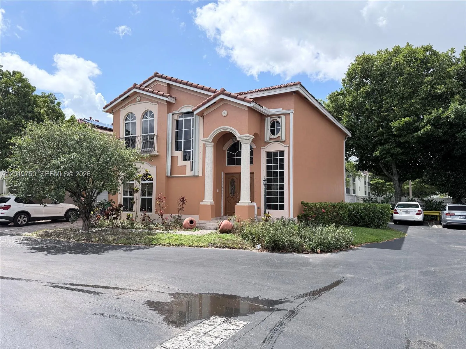 10824 NW 51st Ln, Doral FL 33178