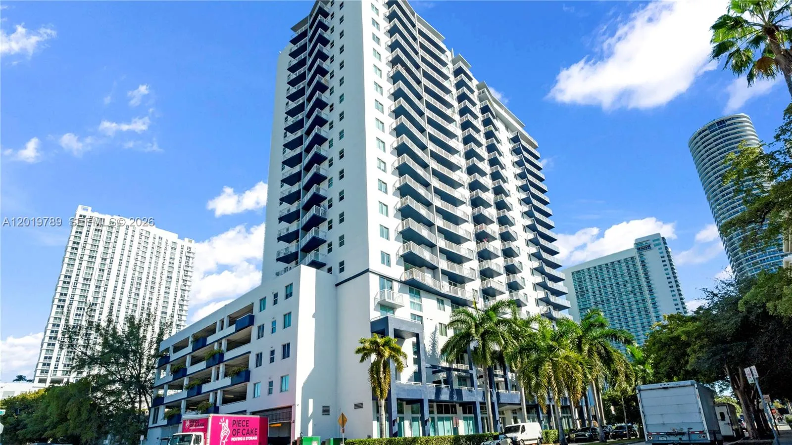 1 bedroom 1 bath for sale at 275 NE 18th st # 1606, Miami FL 33132