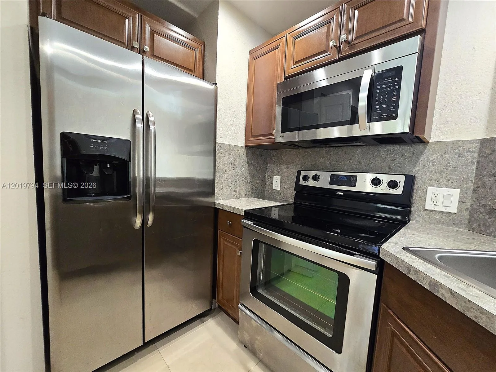 3457 NW 44th St # 205, Oakland Park FL 33309