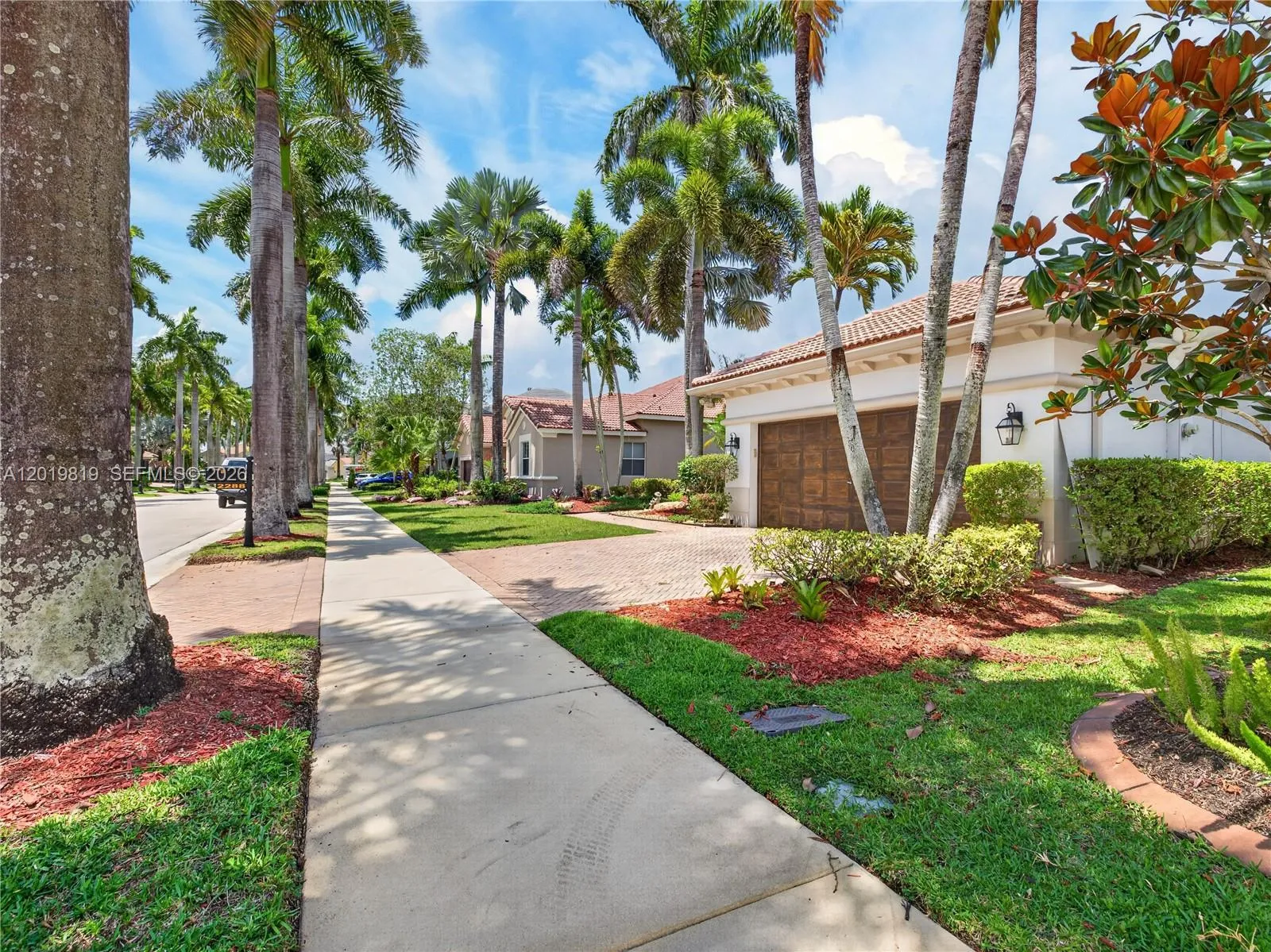 2288 Quail Roost Dr, Weston FL 33327