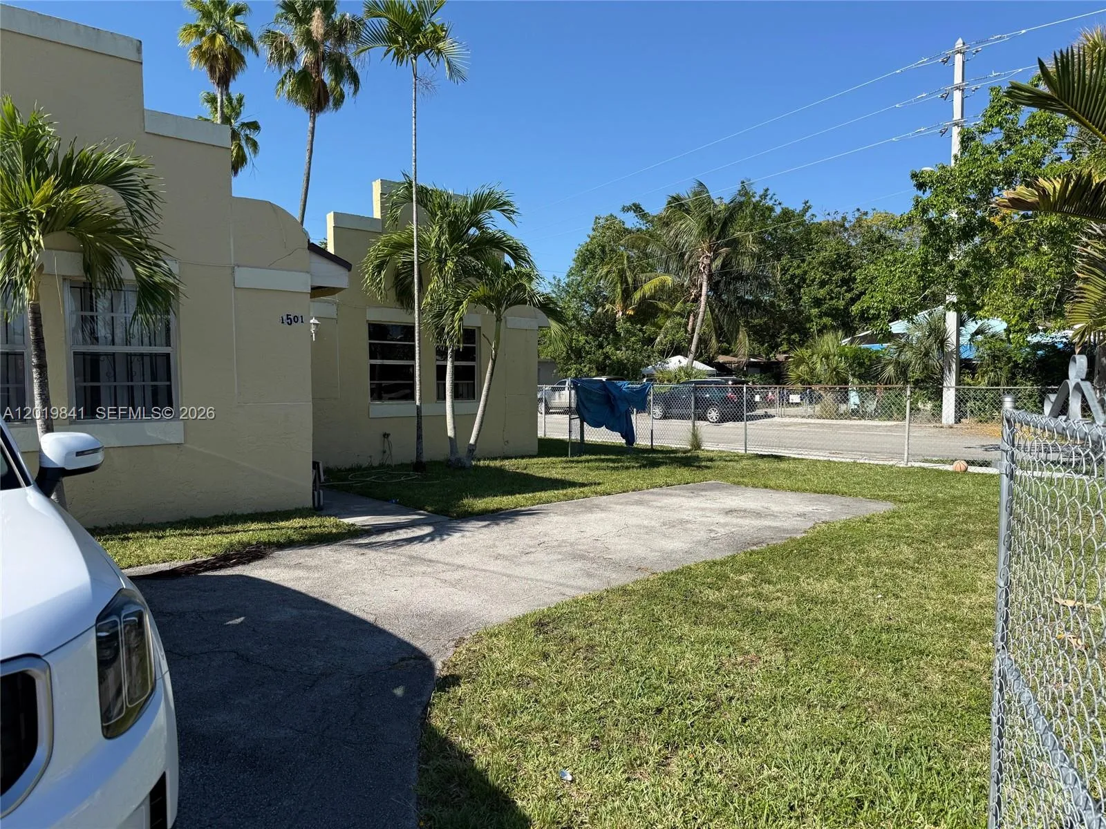 1501 NW 57th St, Miami FL 33142