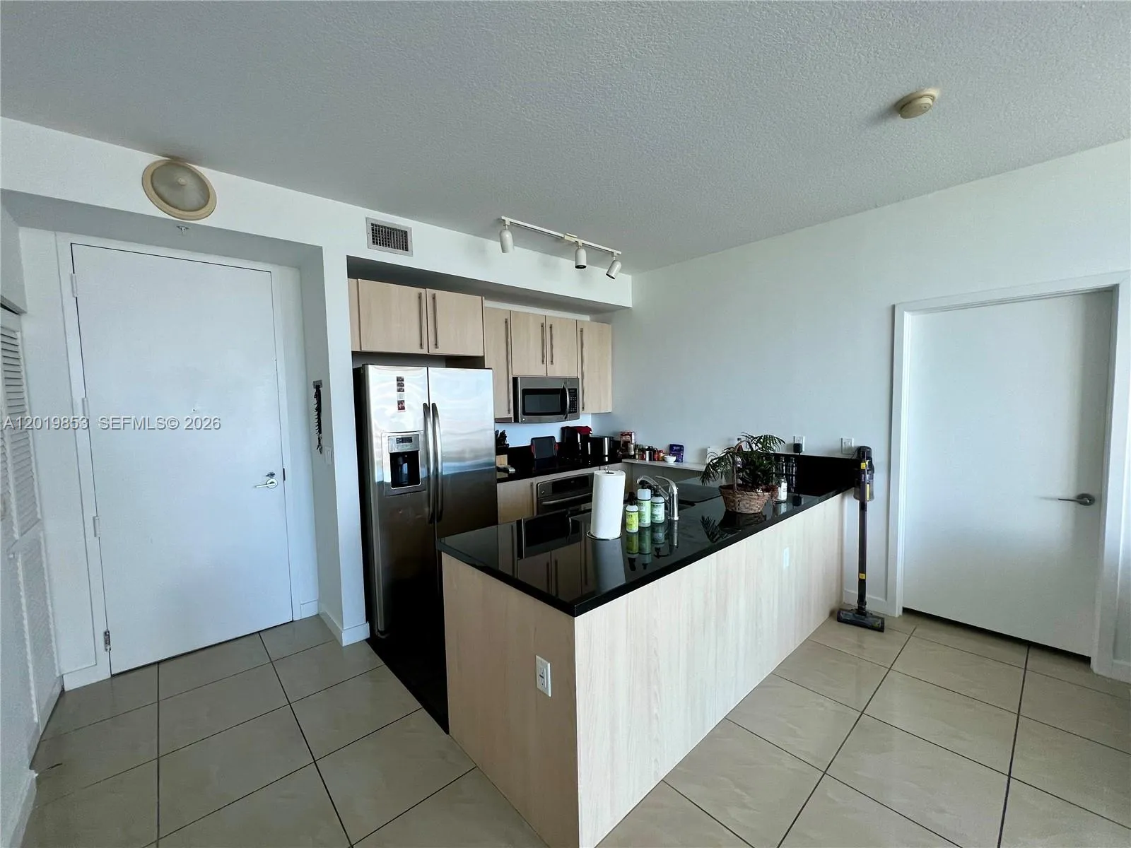79 SW 12th St, Miami FL 33130