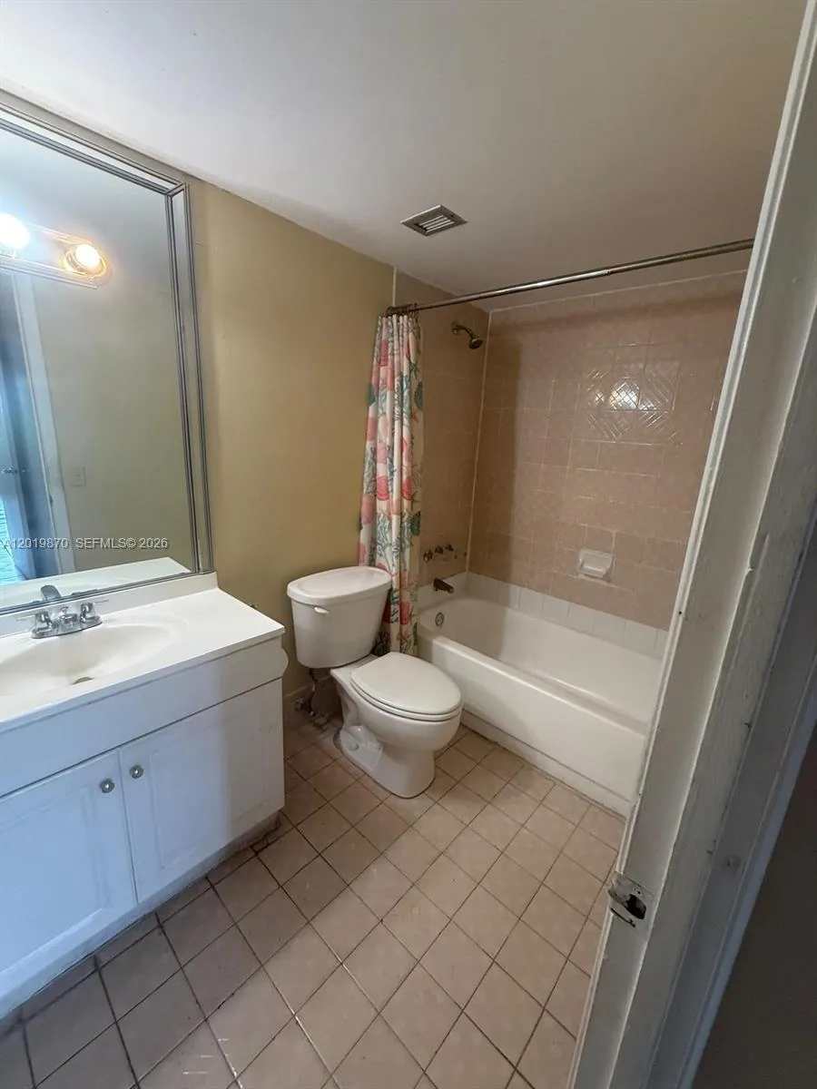 9455 W Flagler St # 705, Miami FL 33174