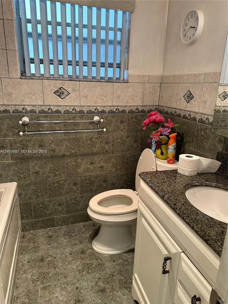 19051 NE 2nd Ave # 1514, Miami FL 33179