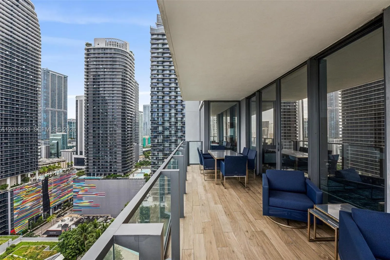 88 SW 7th St # 2111, Miami FL 33130