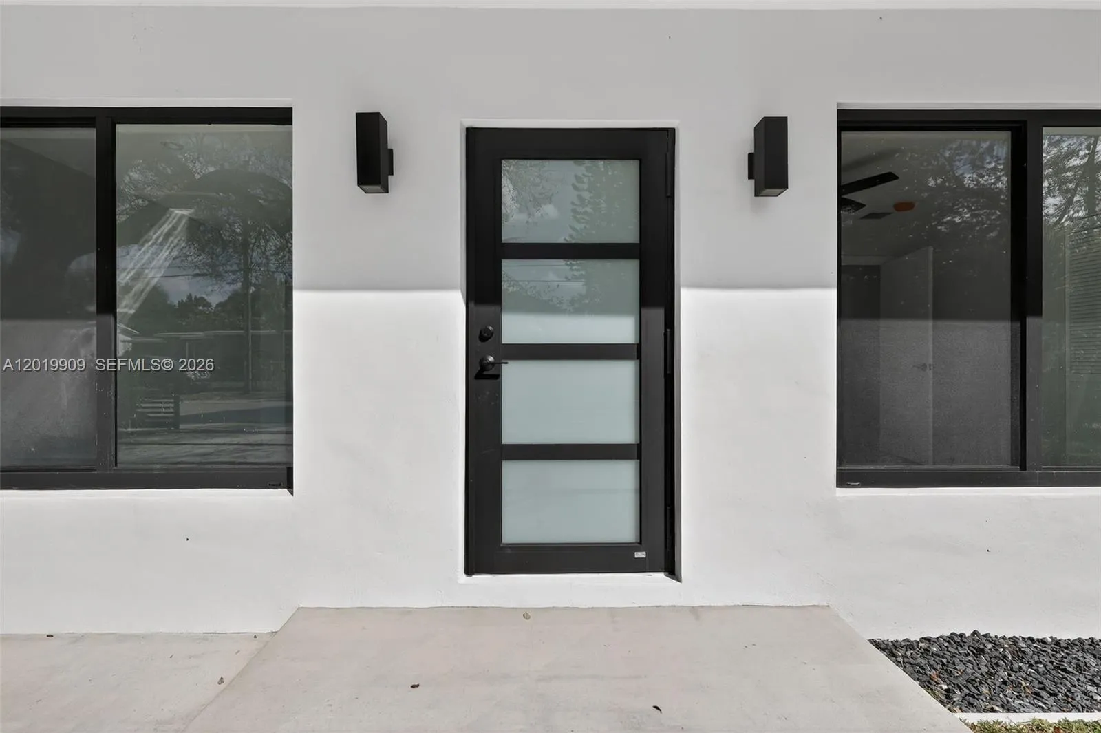 53 NW 68th St, Miami FL 33150
