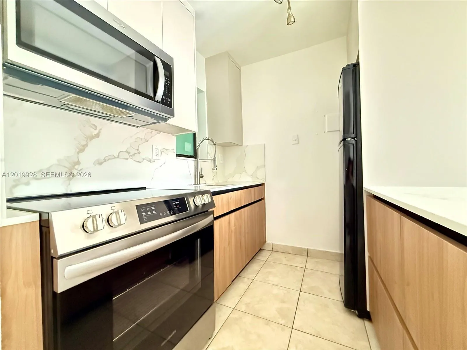 1530 SW 2nd St # 304, Miami FL 33135