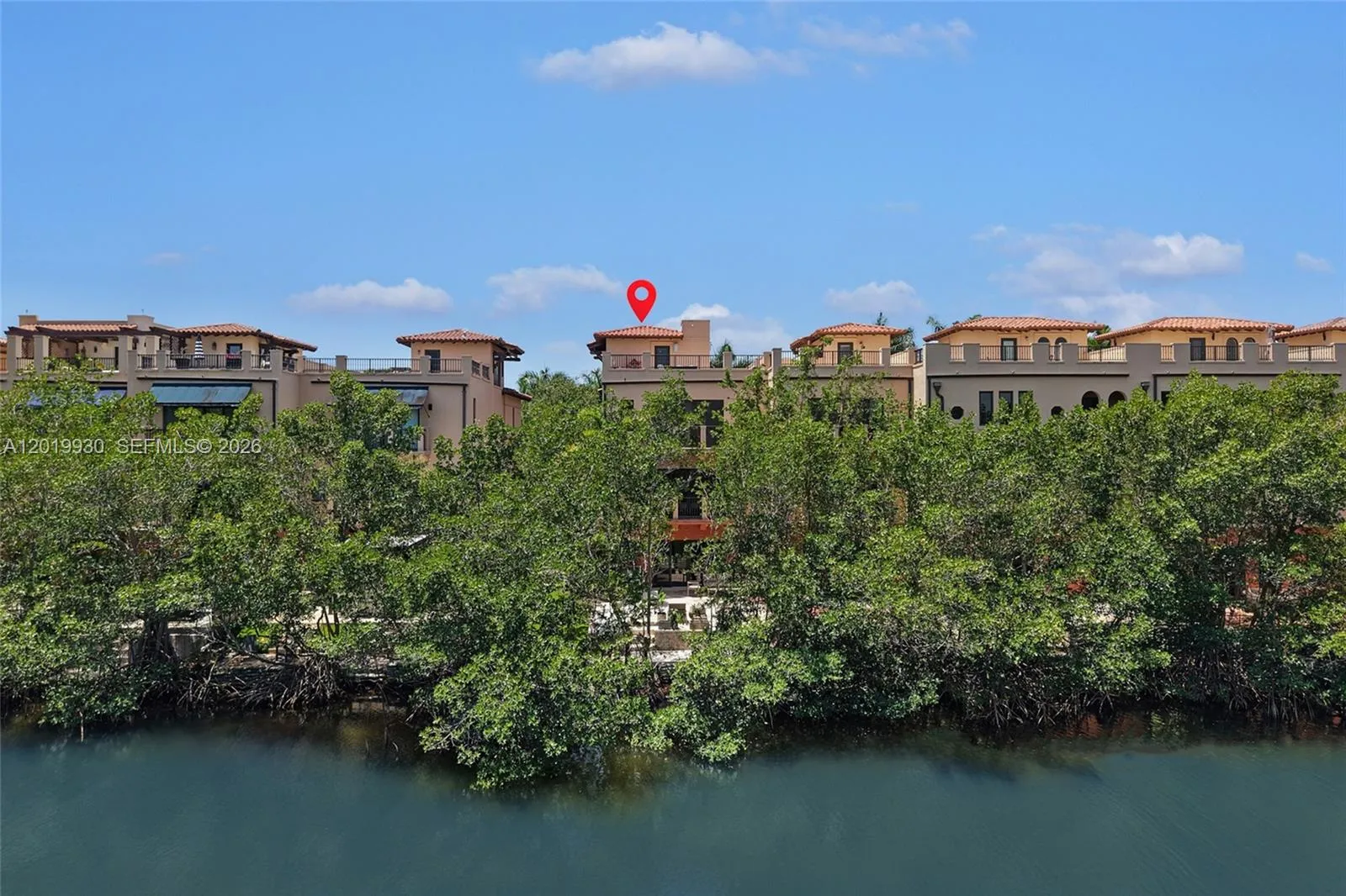 6226 Paradise Point Dr, Palmetto Bay FL 33157