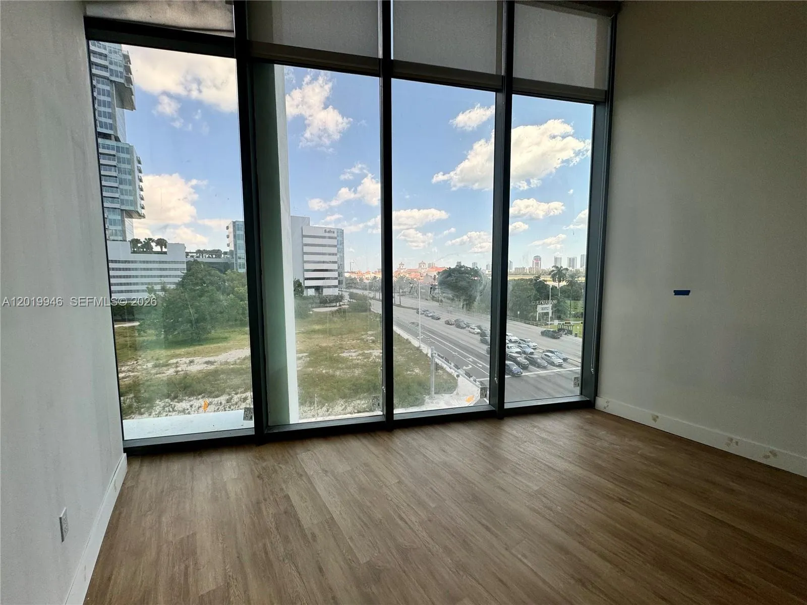 for sale at 21290 Biscayne Blvd # 405, Aventura FL 33180