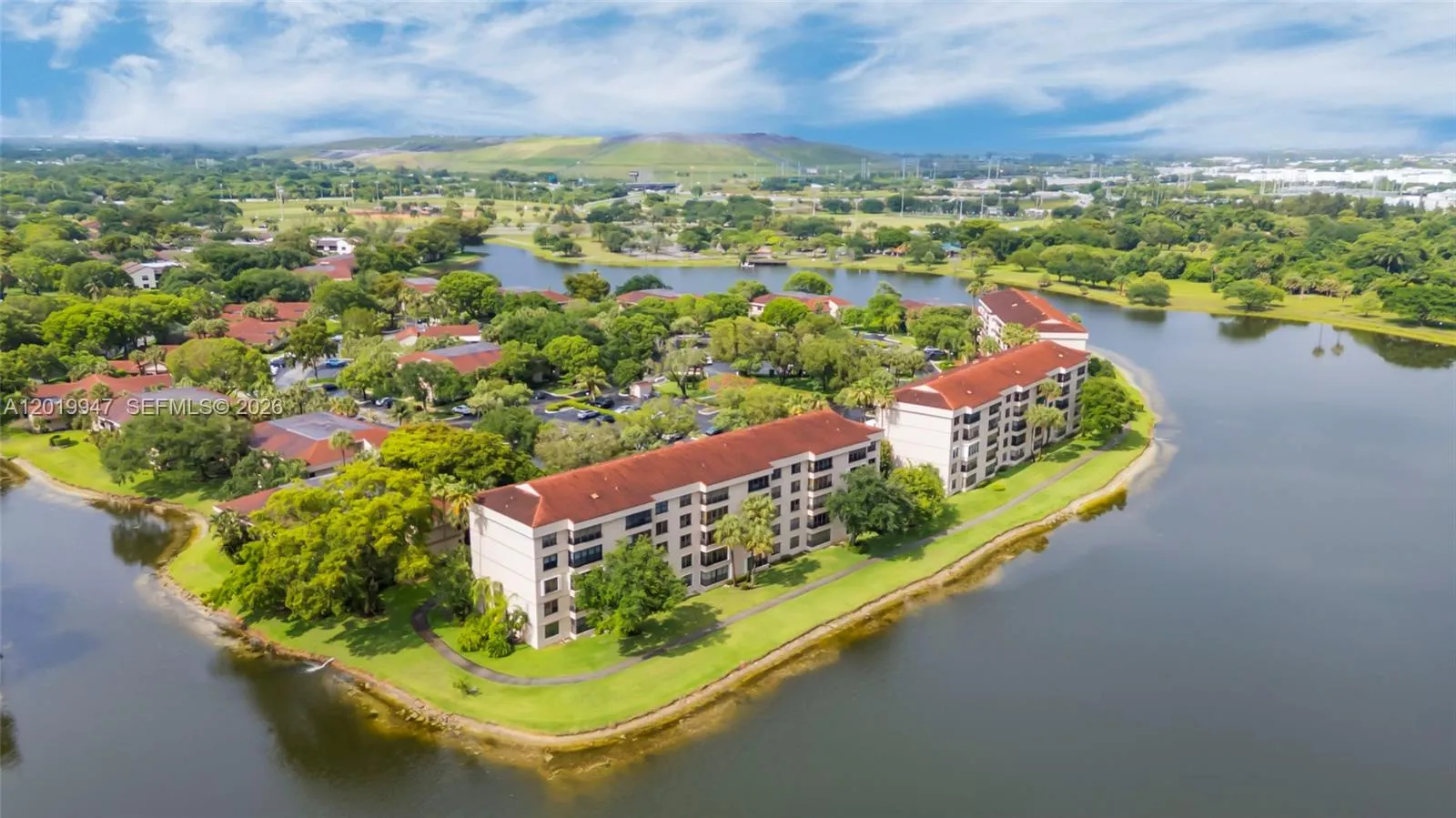 2 bedroom 2 bath for sale at 2768 Carambola Cir S # 401, Coconut Creek FL 33066