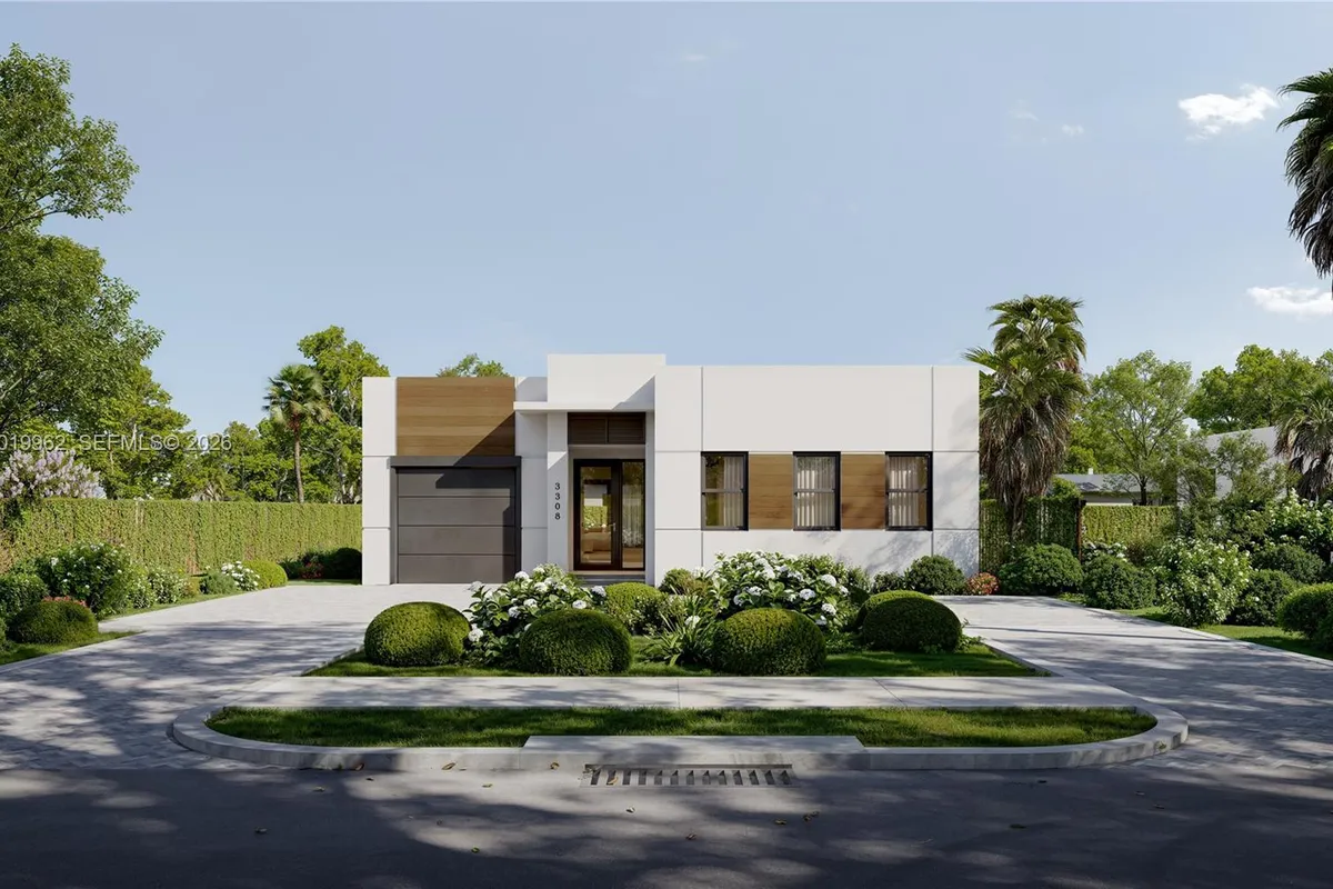 172 NE 151 St, Miami FL 33162