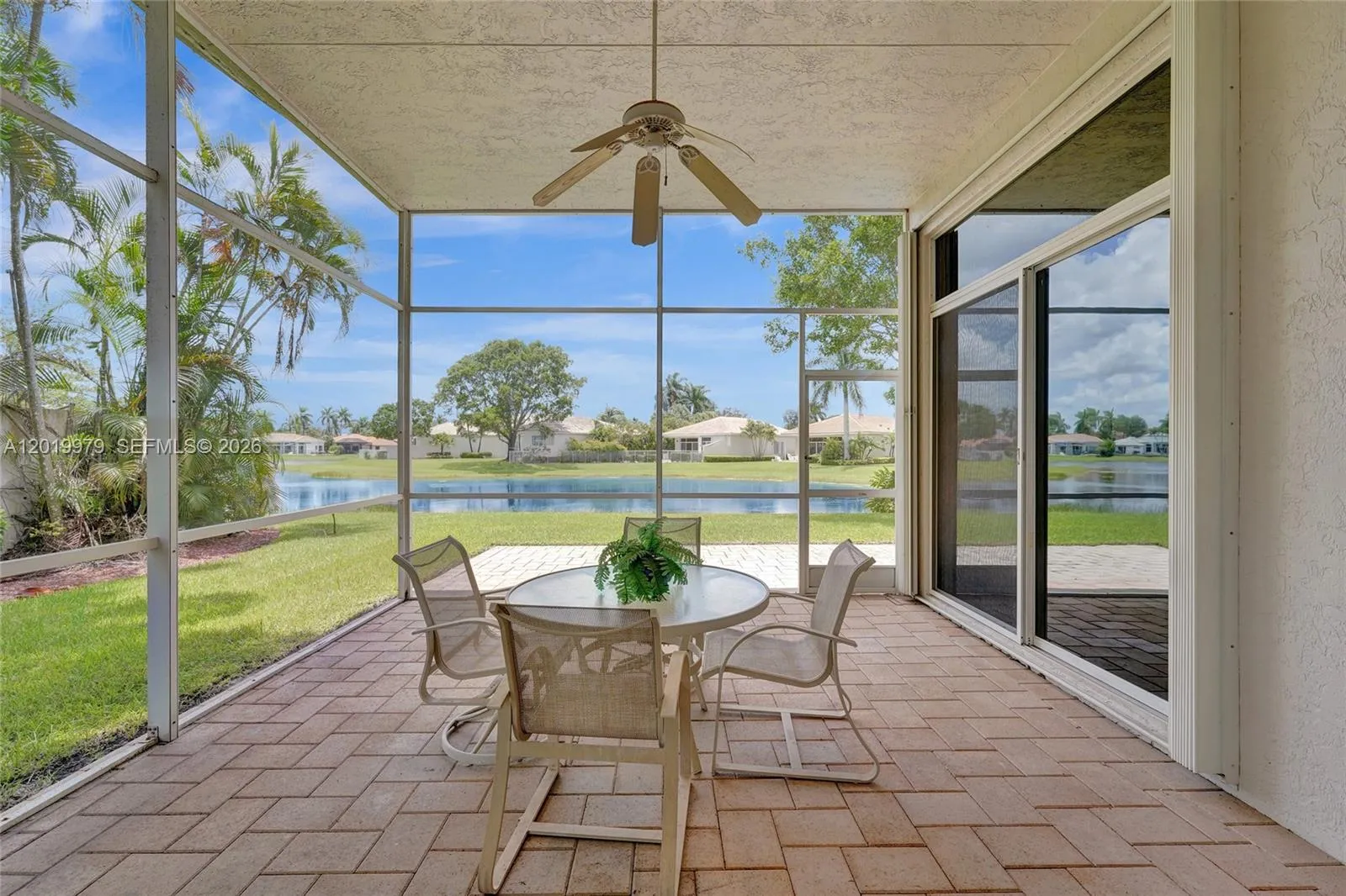 2525 Bay Pointe Ct, Weston FL 33327