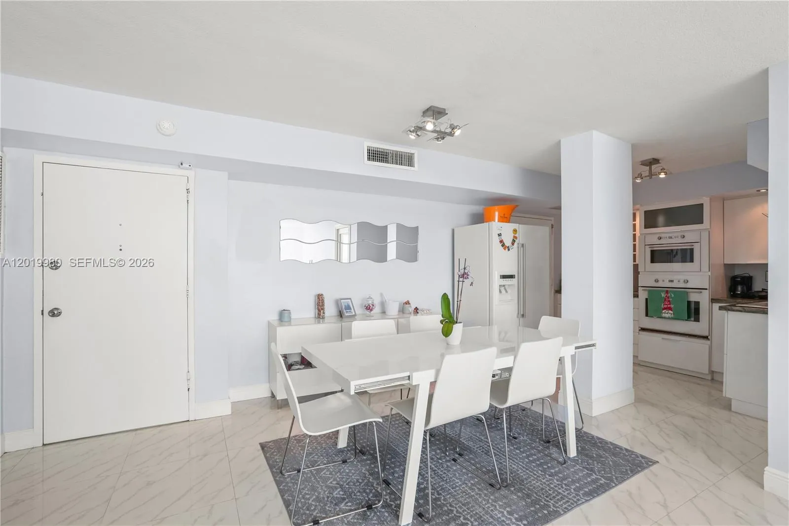 7135 Collins Ave # 712, Miami Beach FL 33141