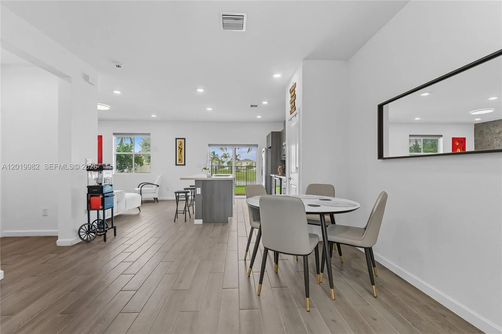 805 SE 18th St, Homestead FL 33034