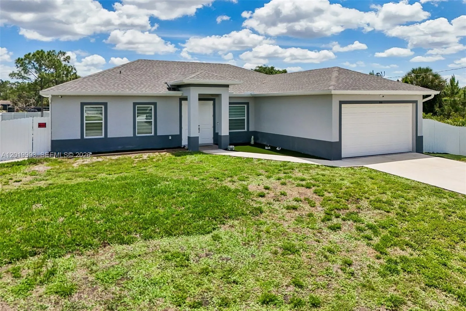 910 Richmond Ave N, Lehigh Acres FL 33972
