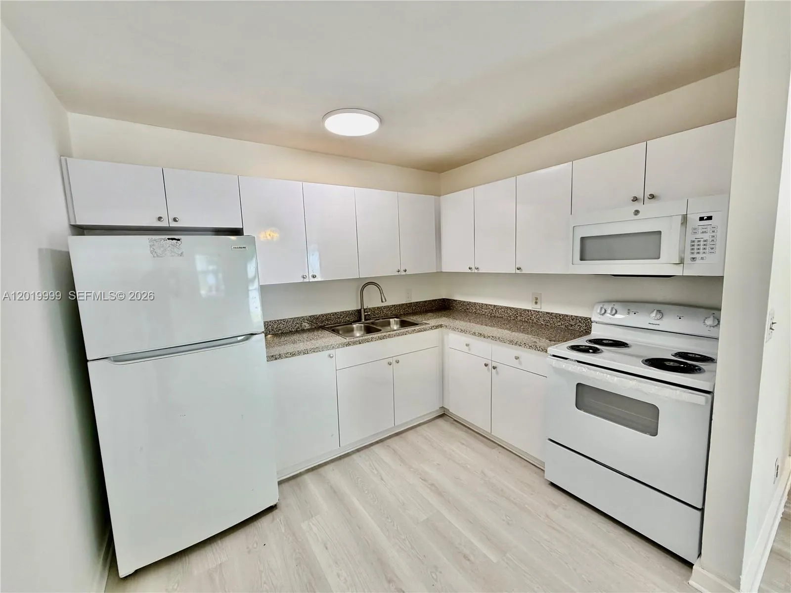 4801 SW 18th St # 1, West Park FL 33023