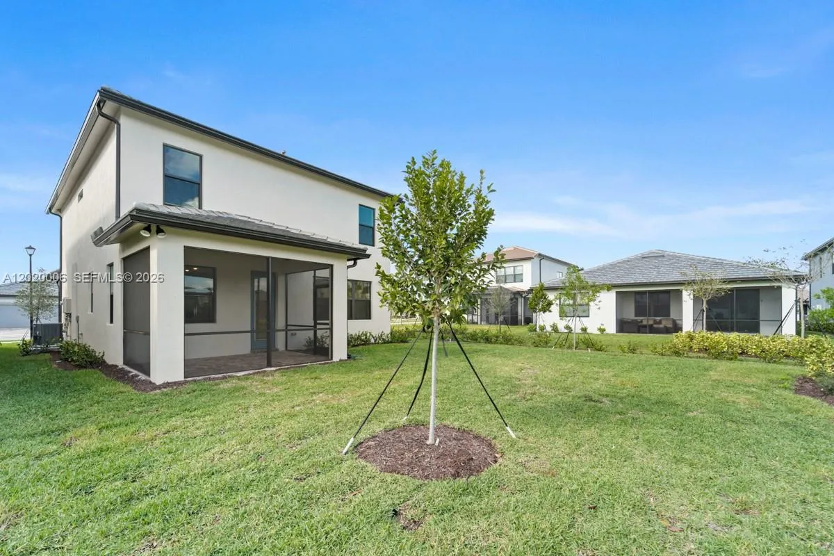 4492 Tacoma Park Dr, Oakland Park FL 33309