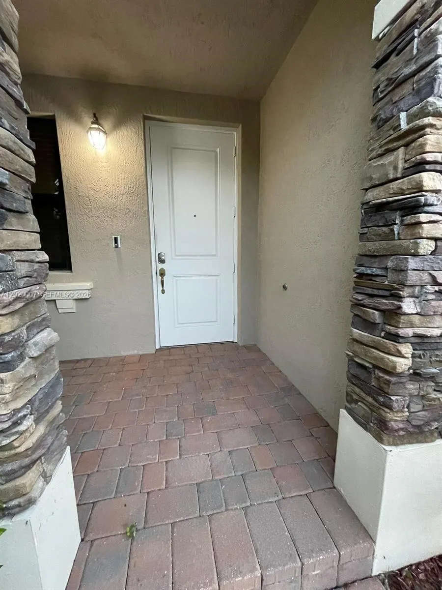 25122 SW 115th Ave, Homestead FL 33032