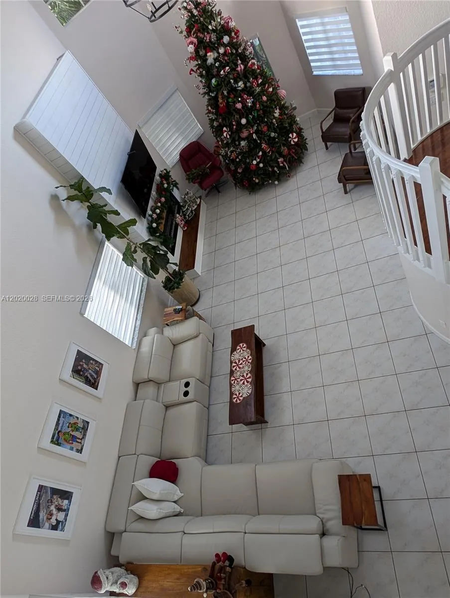 2882 NE 4th St, Homestead FL 33033