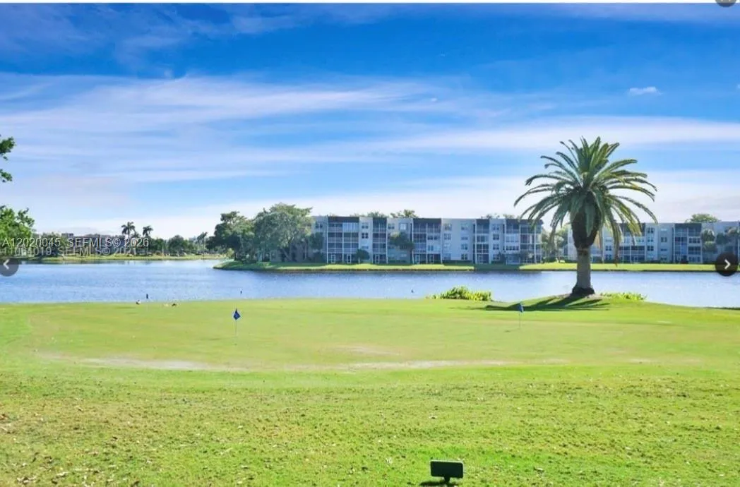 9480 Tangerine Pl # 404, Davie FL 33324