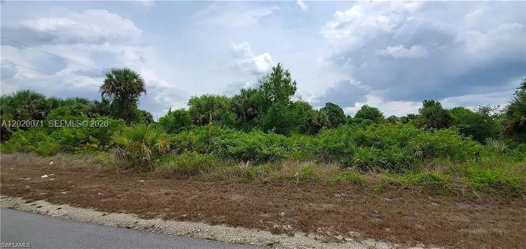 523 Montclair ave s, Lehigh Acres FL 33974