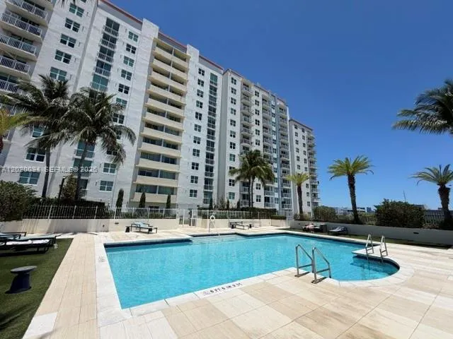 1 bedroom 1 bath for sale at 3000 Coral Way # 813, Miami FL 33145
