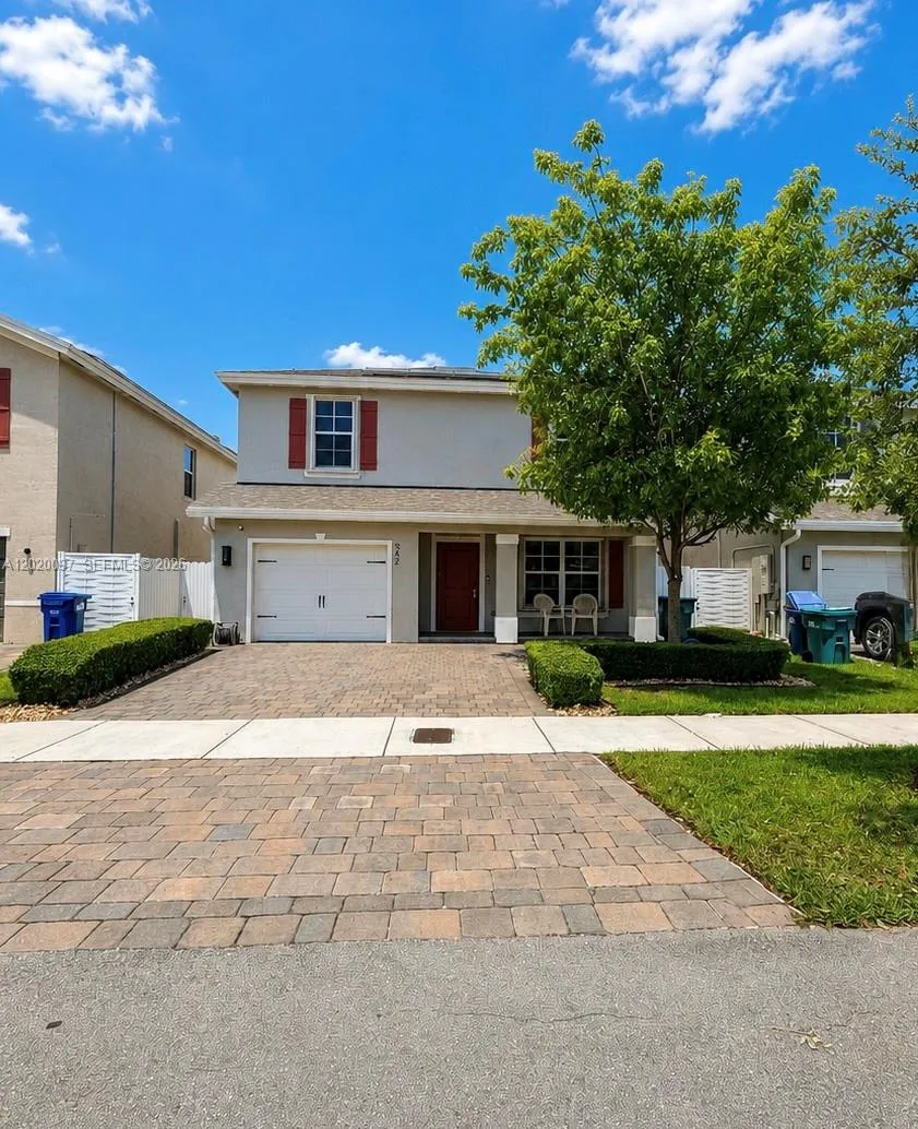 542 NE 6th Pl, Florida City FL 33034