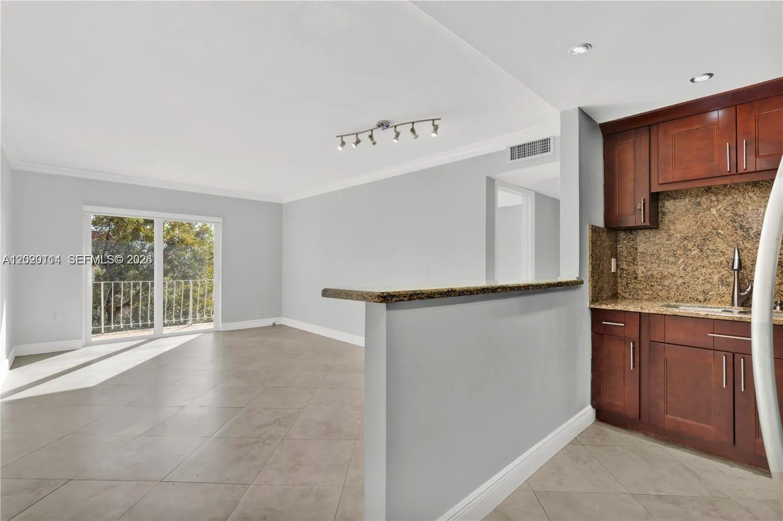 6200 W Flagler St # 301, Miami FL 33144