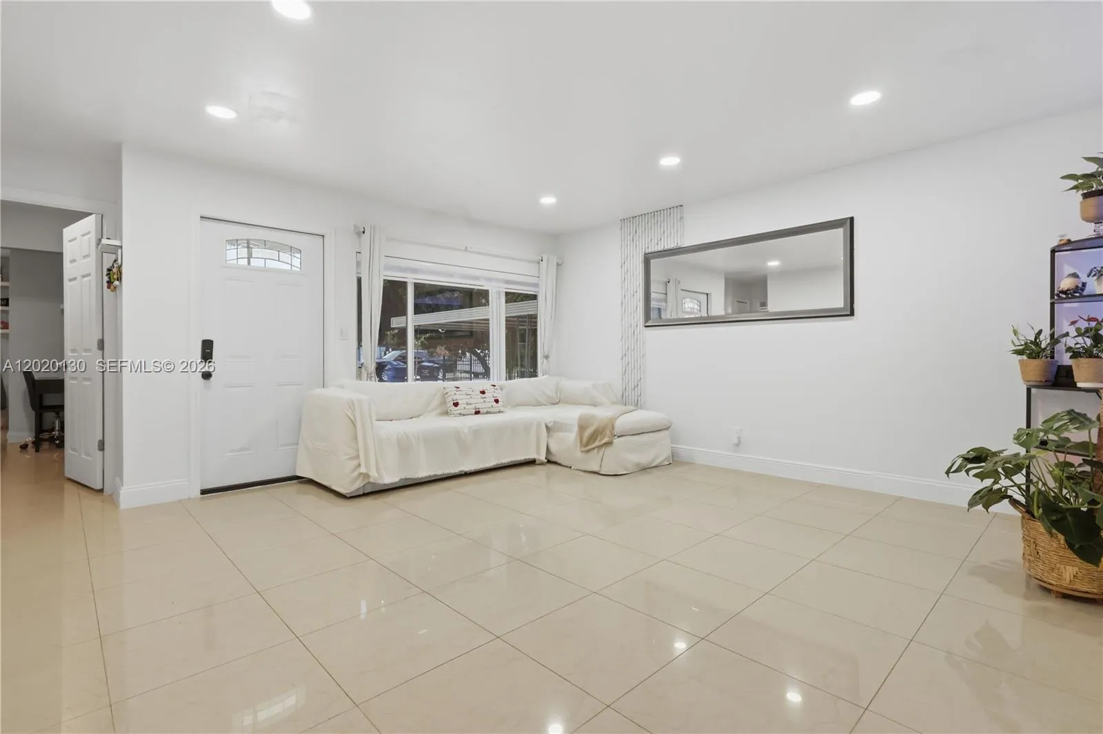 6641 Freedom St, Hollywood FL 33024