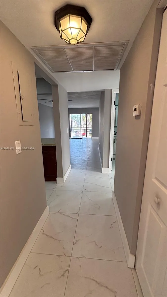 20825 NE 8th Ct # 19, Miami FL 33179