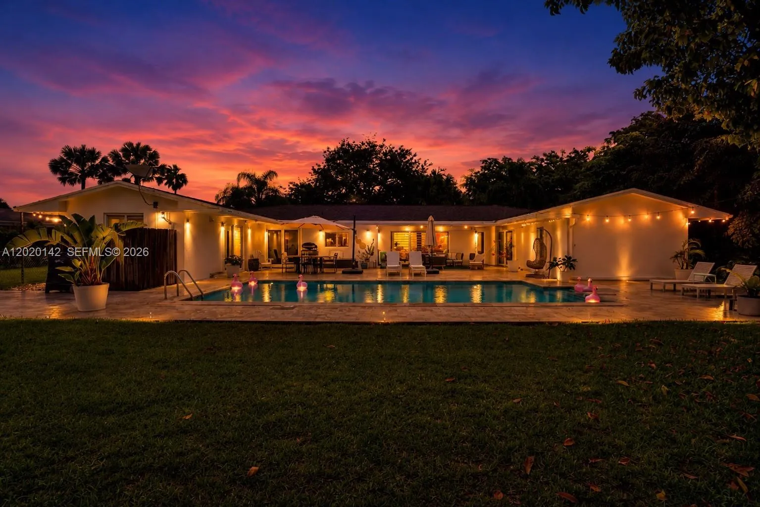 5 bedroom 3 bath for sale at 13820 SW 73rd Ave, Palmetto Bay FL 33158