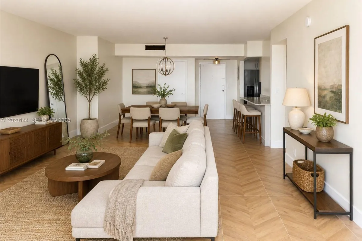 2500 Parkview Dr # 1816, Hallandale Beach FL 33009