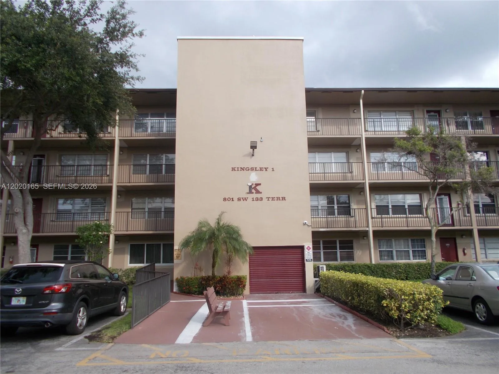 1 bedroom 1 bath for sale at 801 SW 133rd Ter # 110K, Pembroke Pines FL 33027