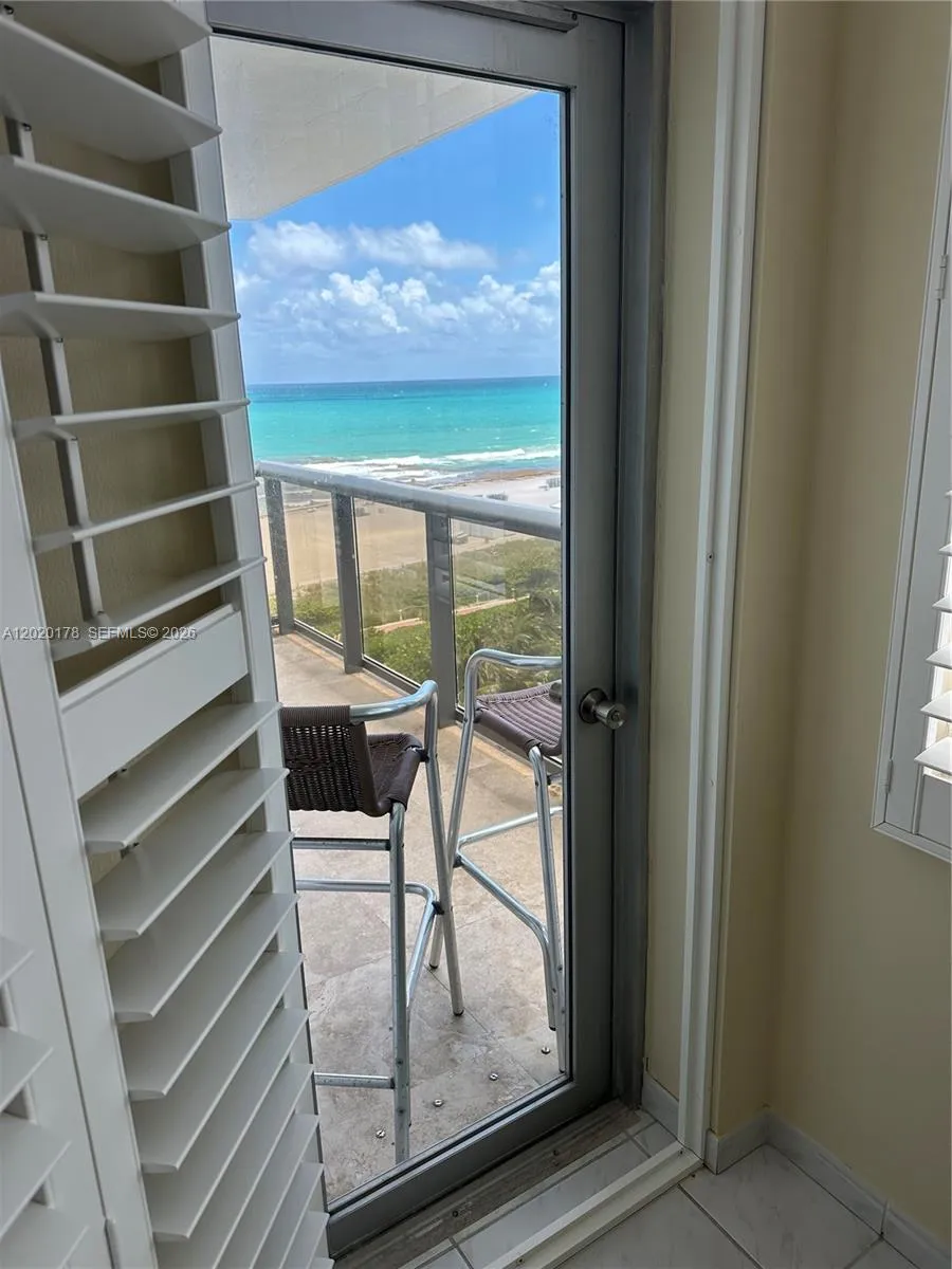 6039 Collins Ave # 924, Miami Beach FL 33140