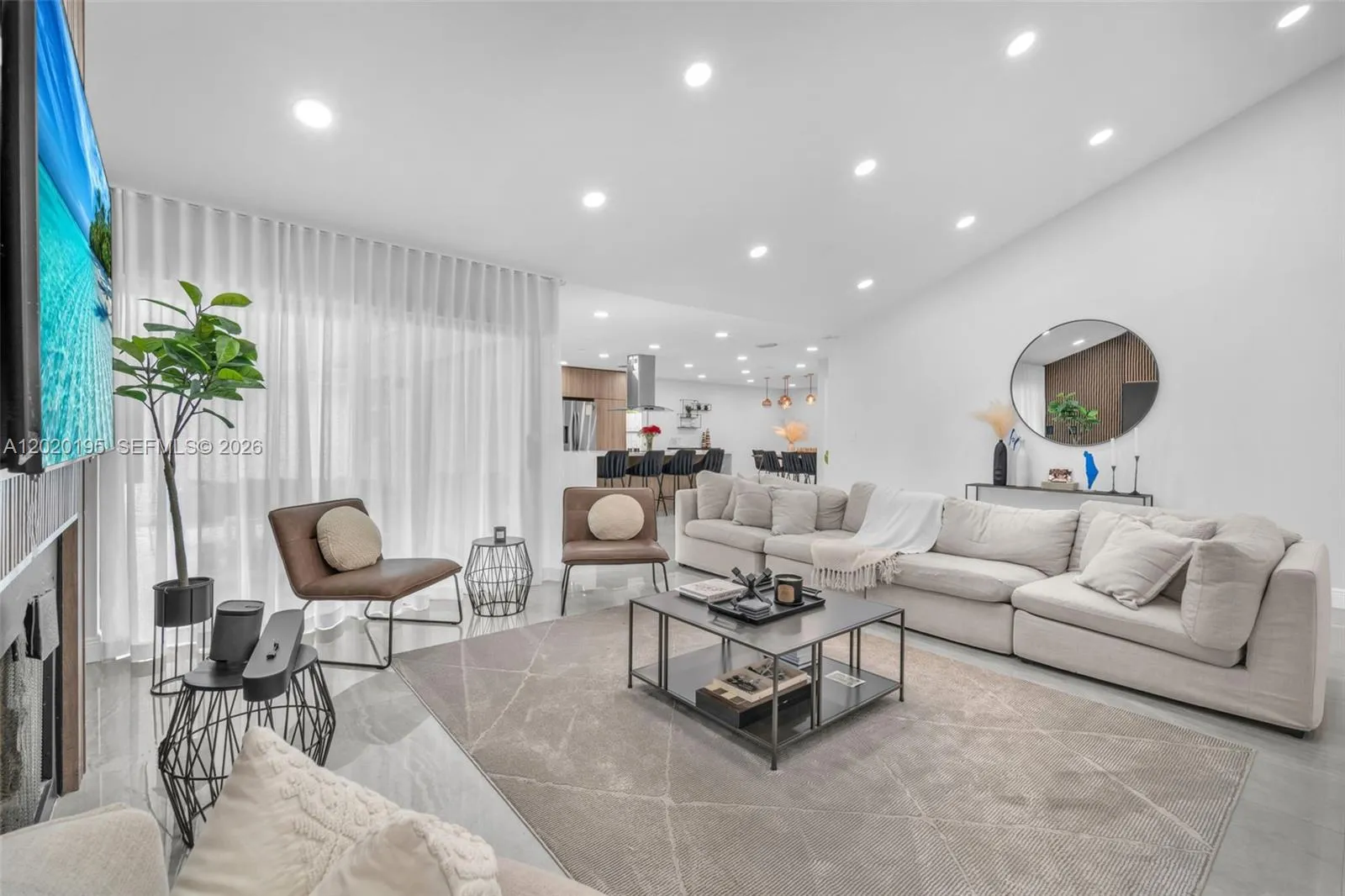 136 Greens Rd, Hollywood FL 33021