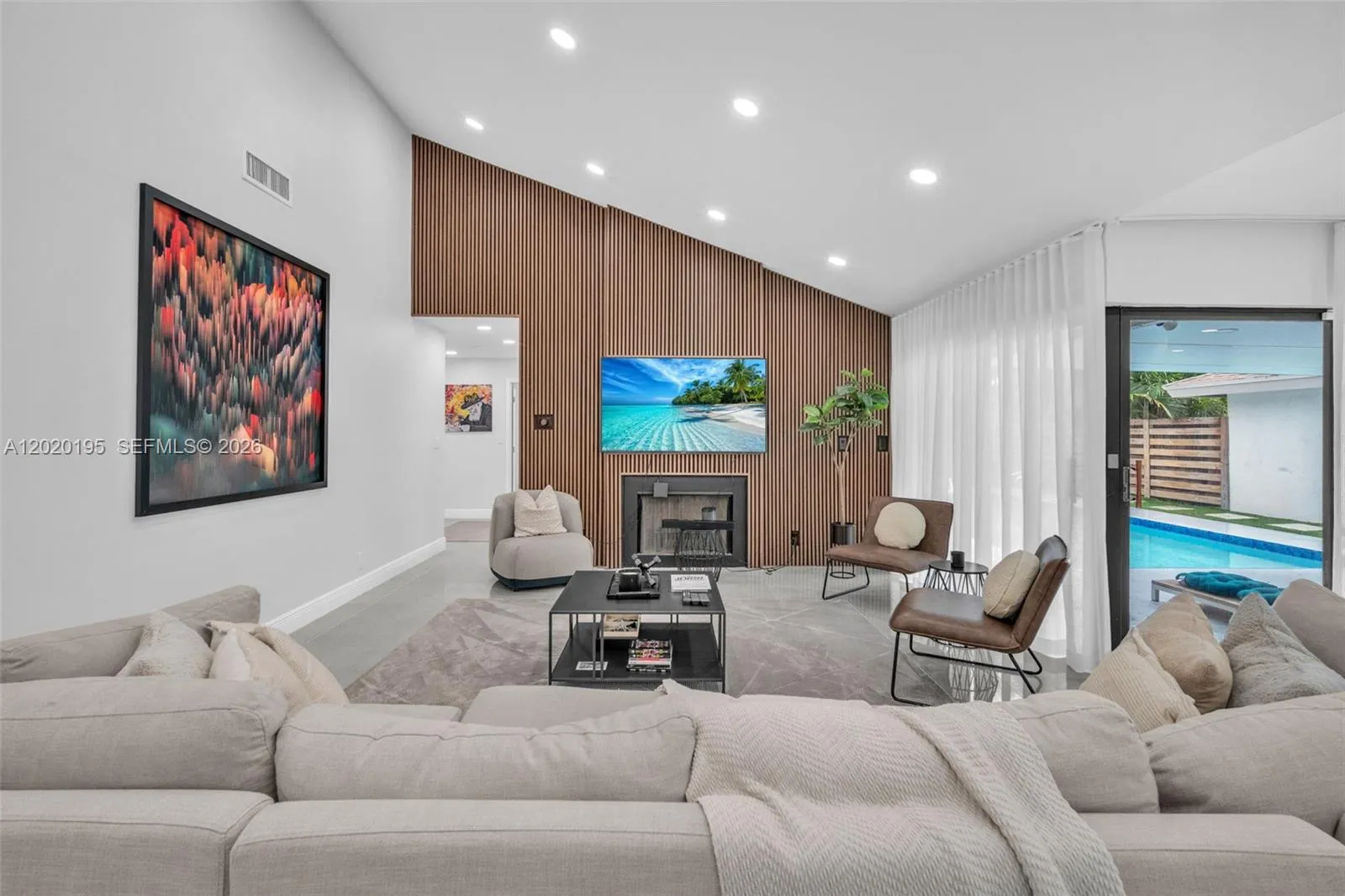 136 Greens Rd, Hollywood FL 33021