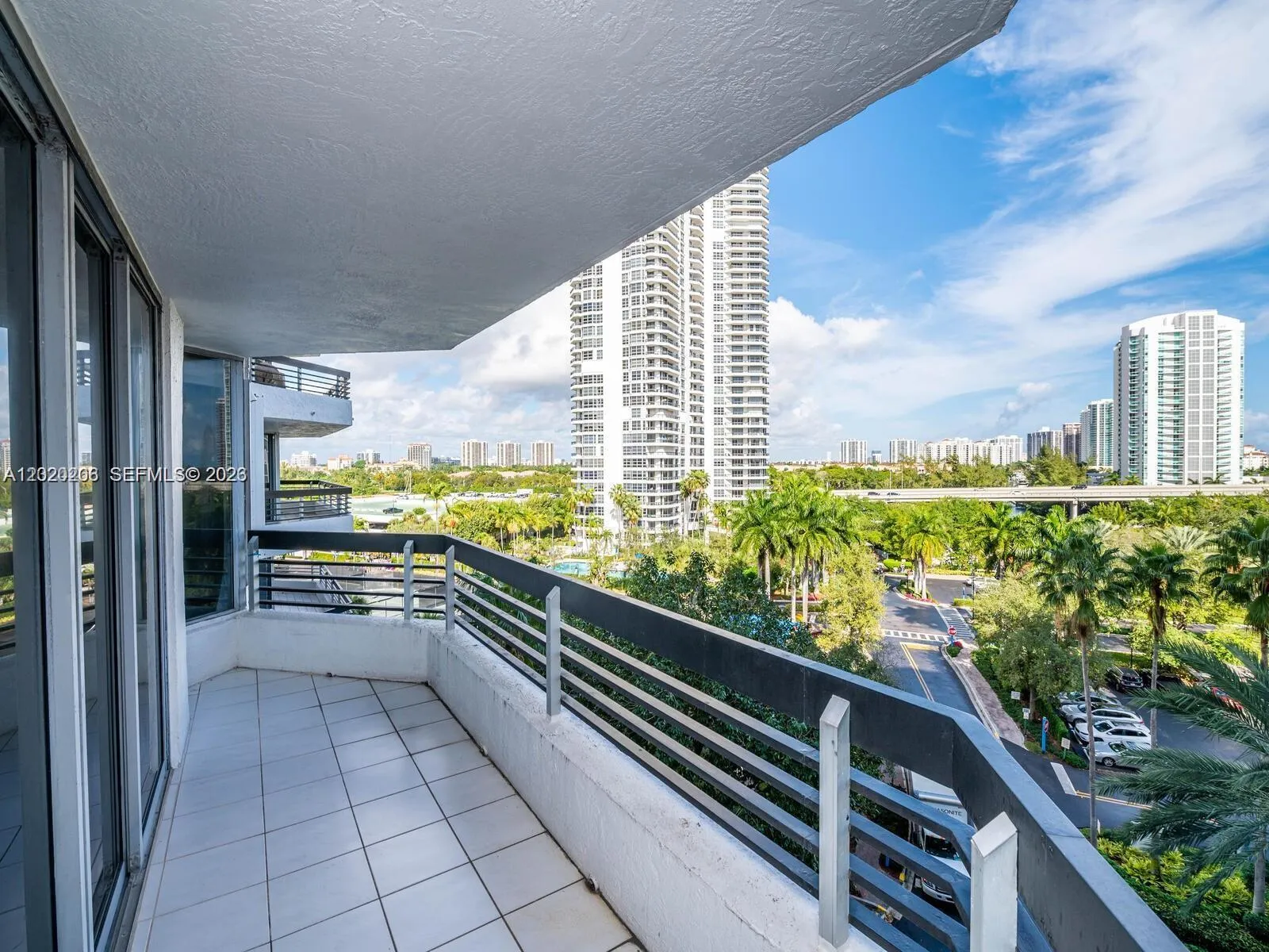 3600 Mystic Pointe Dr # 808, Aventura FL 33180