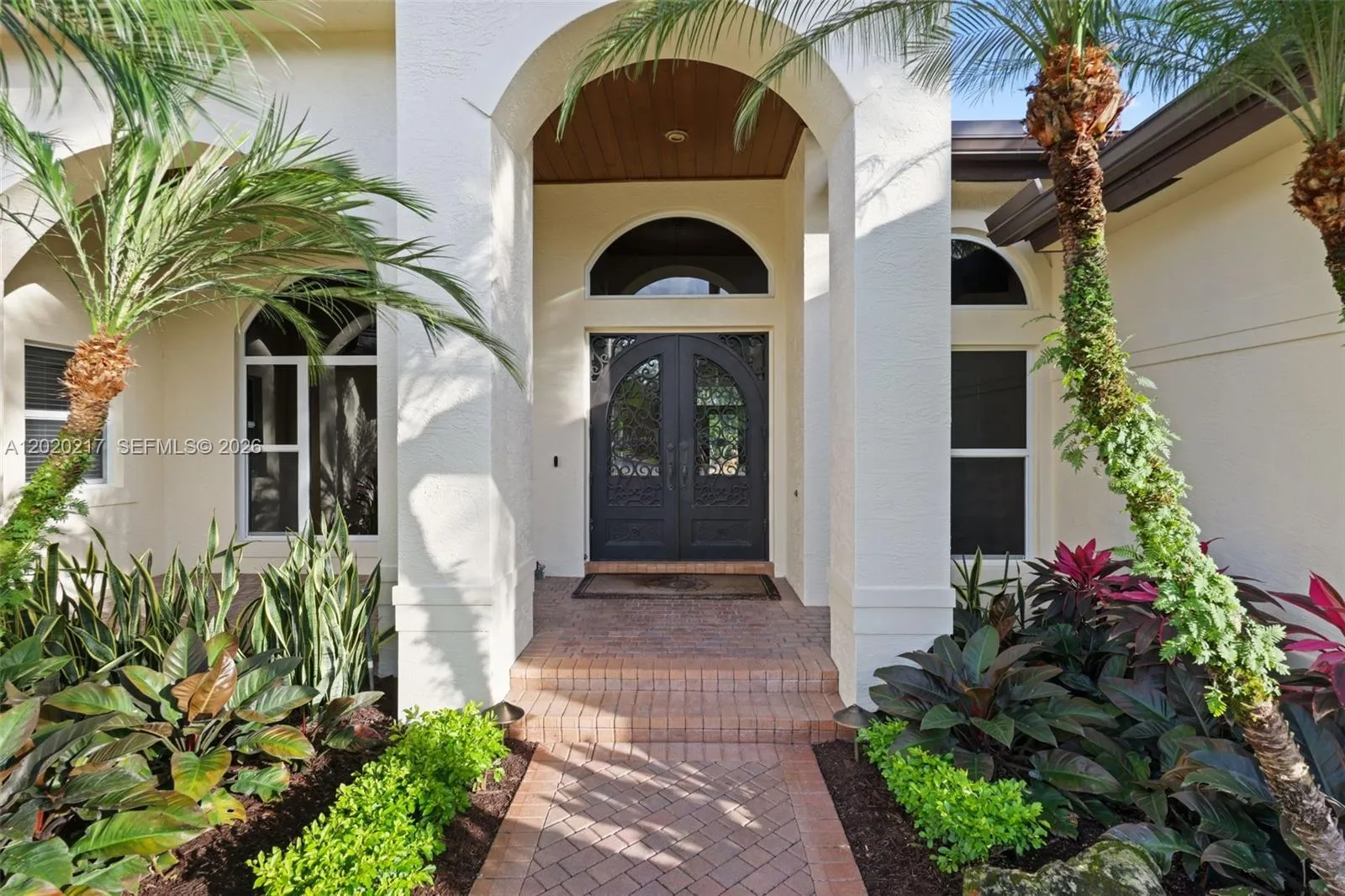 10018 Laurel Rd, Davie FL 33328