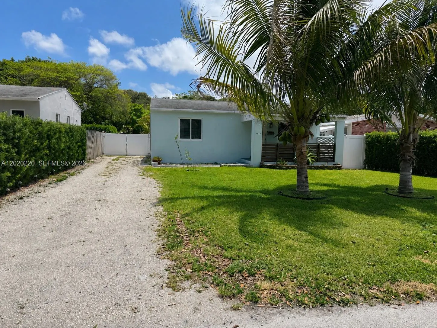 2 bedroom 1 bath for sale at 2726 Taylor St, Hollywood FL 33020