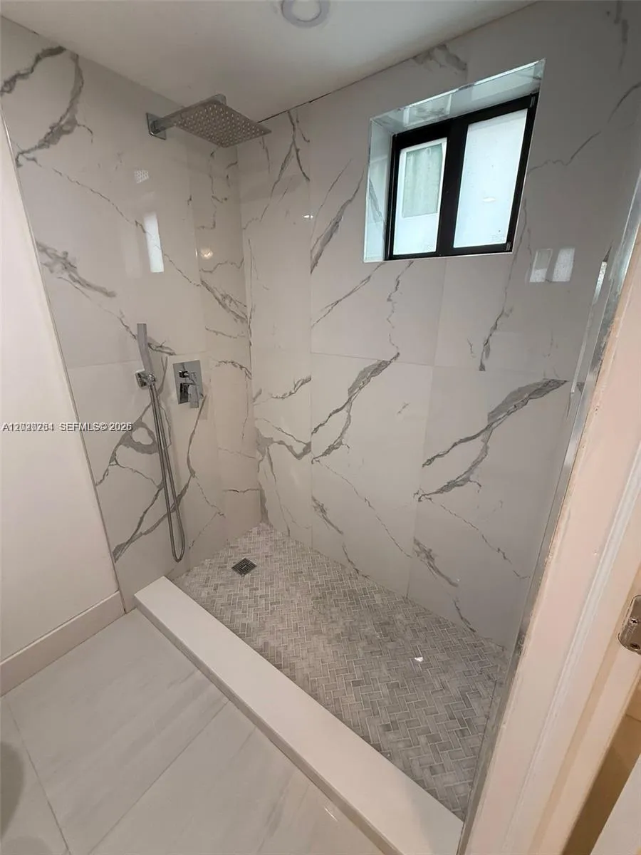 5420 W 21st Ct # 110, Hialeah FL 33016