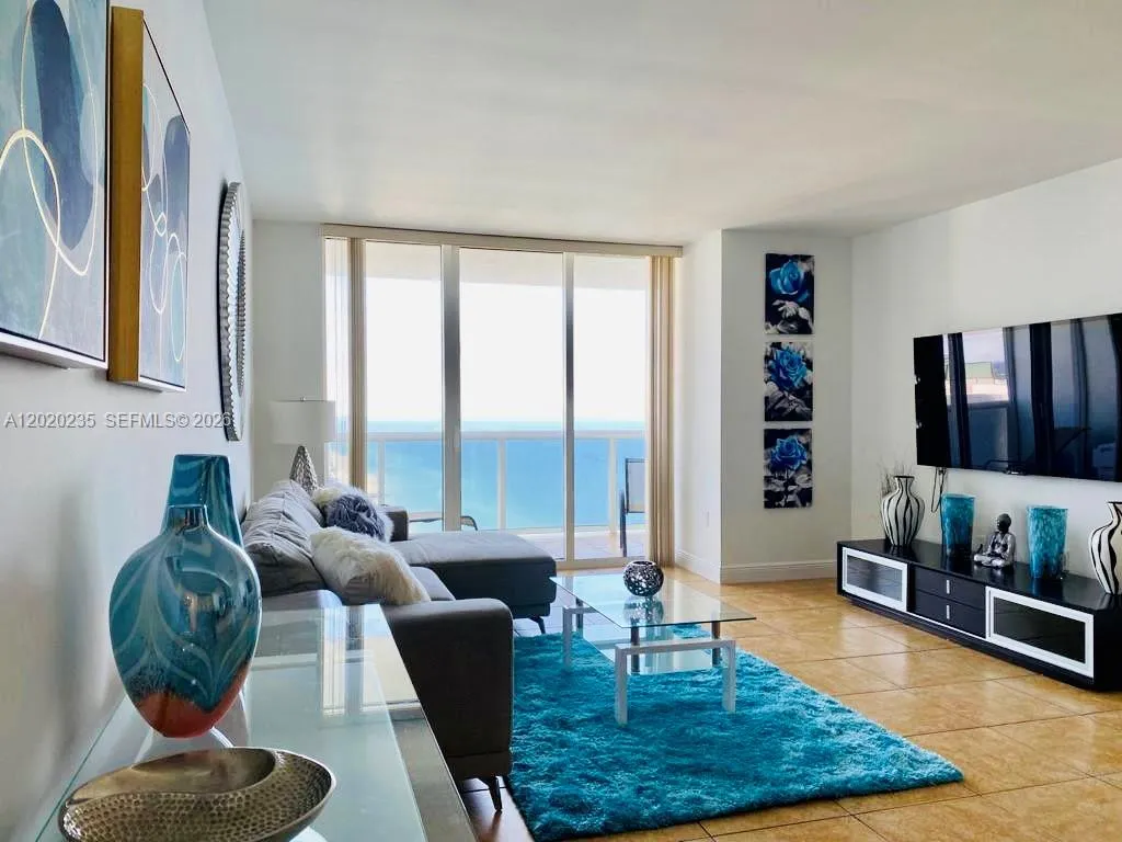 1830 S Ocean Dr # 4810, Hallandale Beach FL 33009
