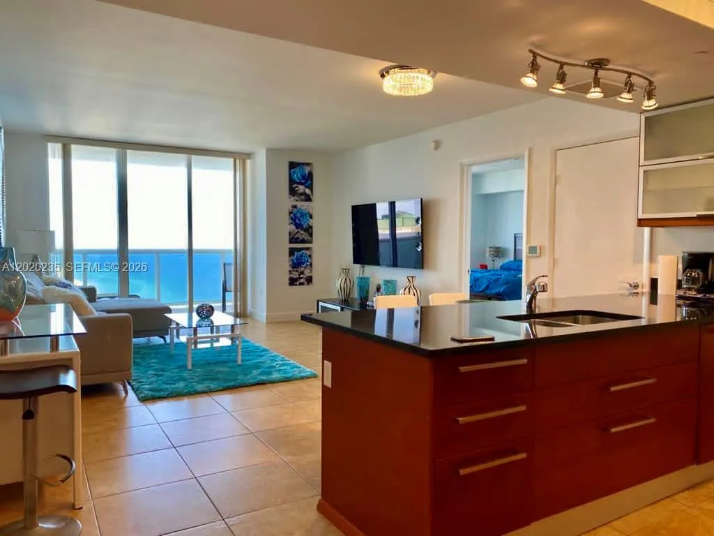 1830 S Ocean Dr # 4810, Hallandale Beach FL 33009