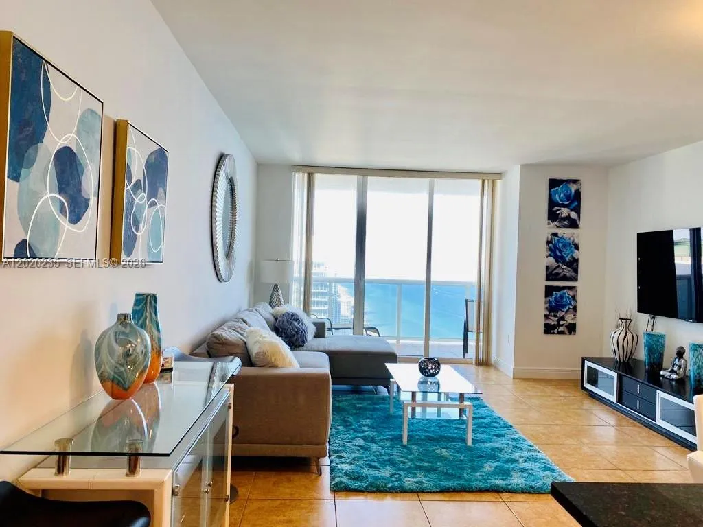 1830 S Ocean Dr # 4810, Hallandale Beach FL 33009