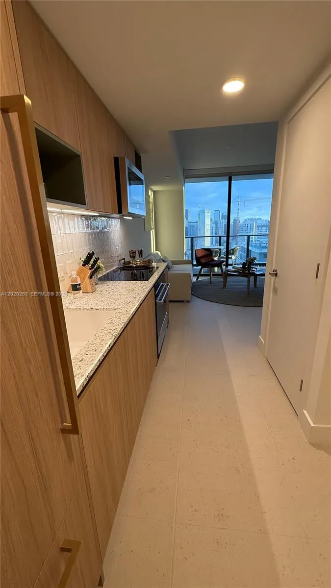 601 NE 1ST AVE # 3807, Miami FL 33132
