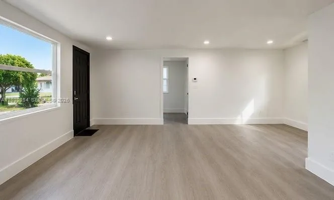 2614 NW 25th St, Fort Lauderdale FL 33311