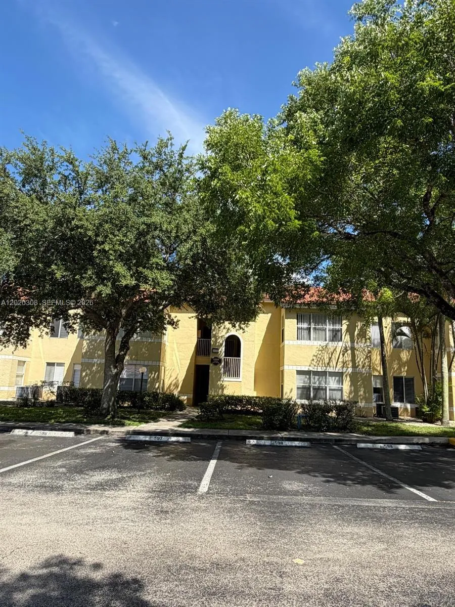 12950 Vista Isles Dr # 421, Sunrise FL 33325