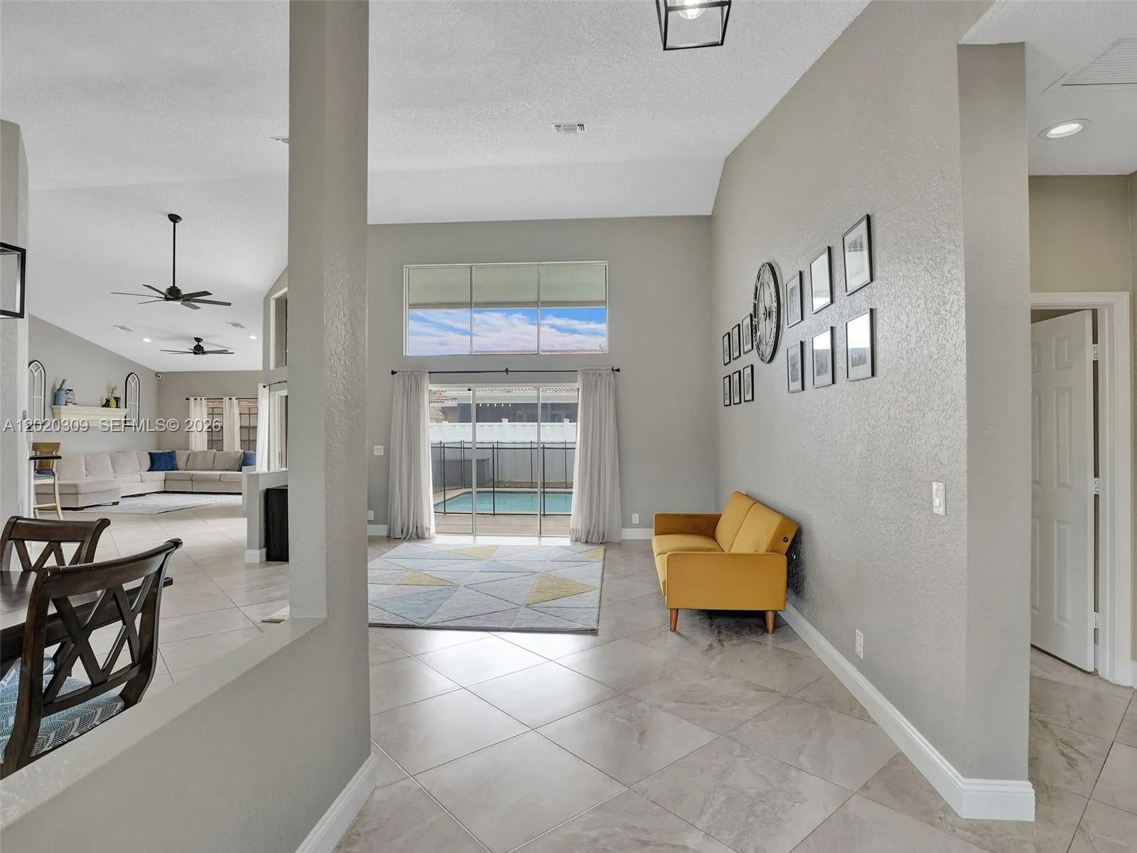 4077 NW 83rd Ln, Coral Springs FL 33065
