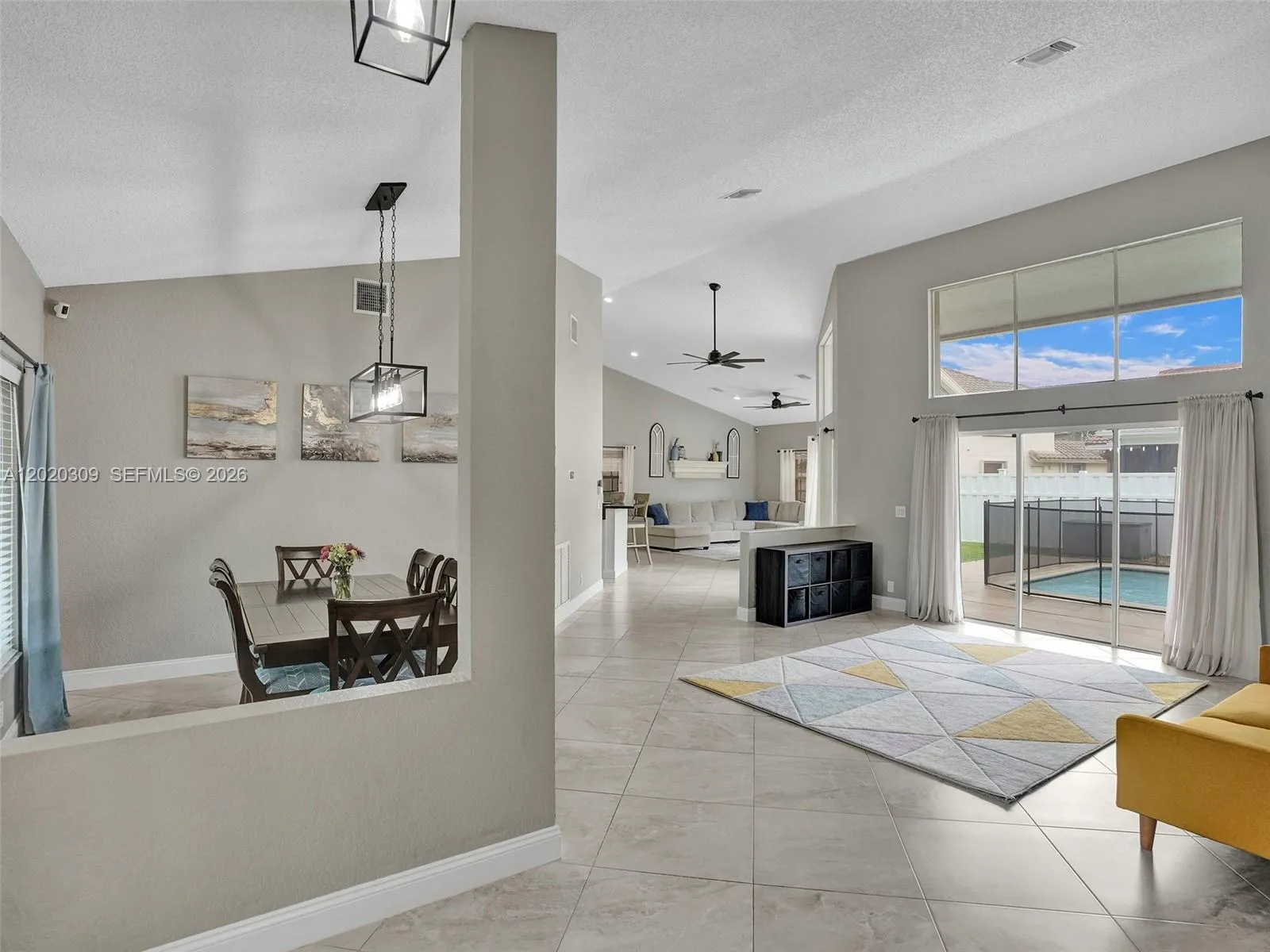 4077 NW 83rd Ln, Coral Springs FL 33065