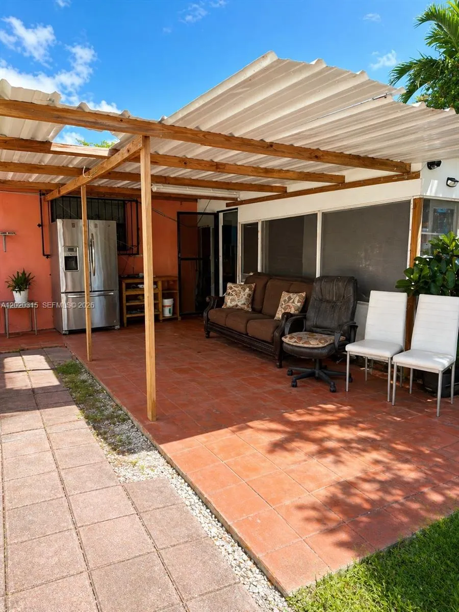 610 SW 66th Ave, Miami FL 33144